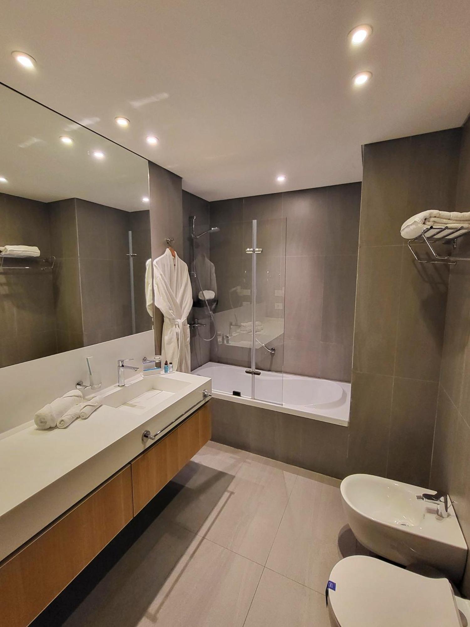 Monot Suites Beirut Bagian luar foto