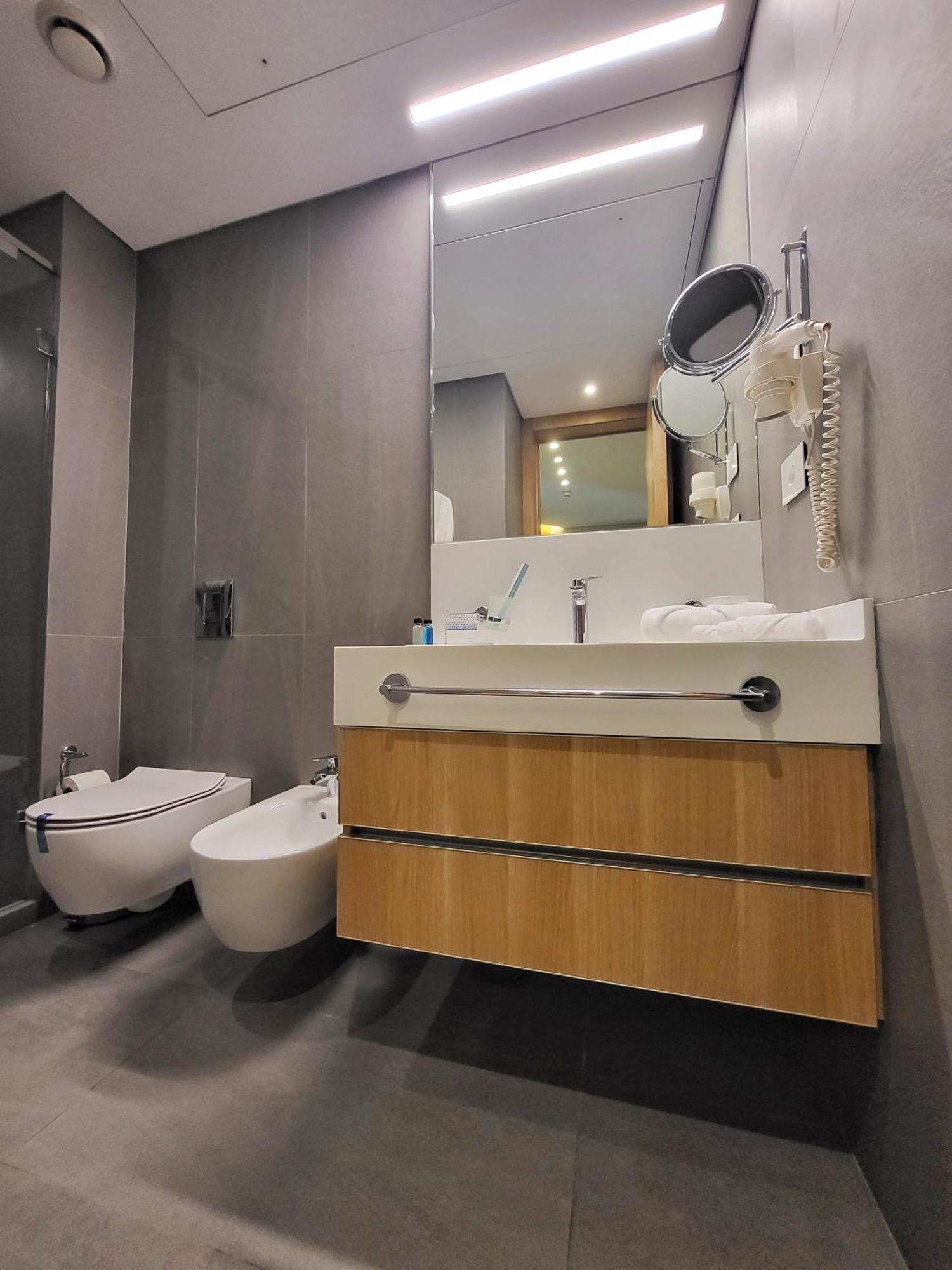 Monot Suites Beirut Bagian luar foto
